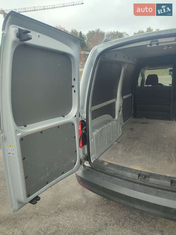 Минивэн Volkswagen Caddy 2016 в Обухове