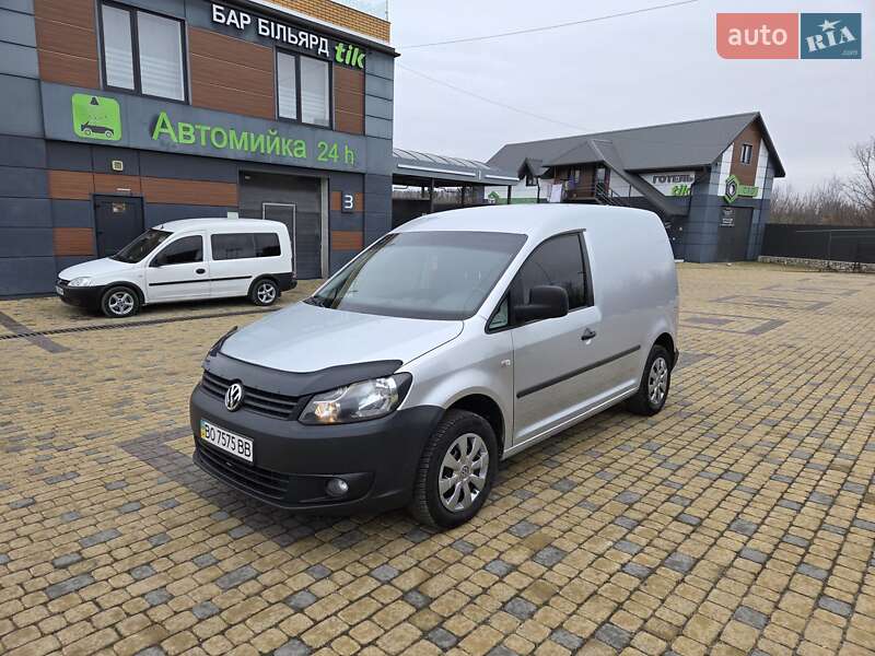 Грузовой фургон Volkswagen Caddy 2011 в Подволочиске