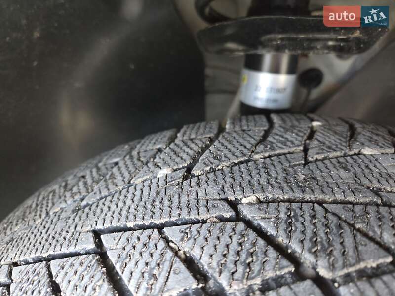 Грузовой фургон Volkswagen Caddy 2011 в Подволочиске