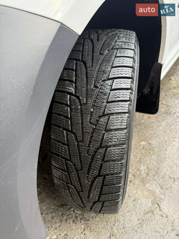 Вантажний фургон Volkswagen Caddy 2015 в Тернополі