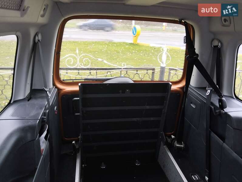 Минивэн Volkswagen Caddy 2013 в Первомайске фото 4 Минивэн Volkswagen Caddy 2013 в Первомайске
