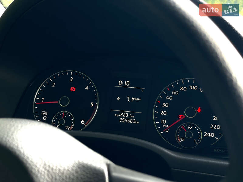 Минивэн Volkswagen Caddy 2013 в Львове фото 18 Минивэн Volkswagen Caddy 2013 в Львове