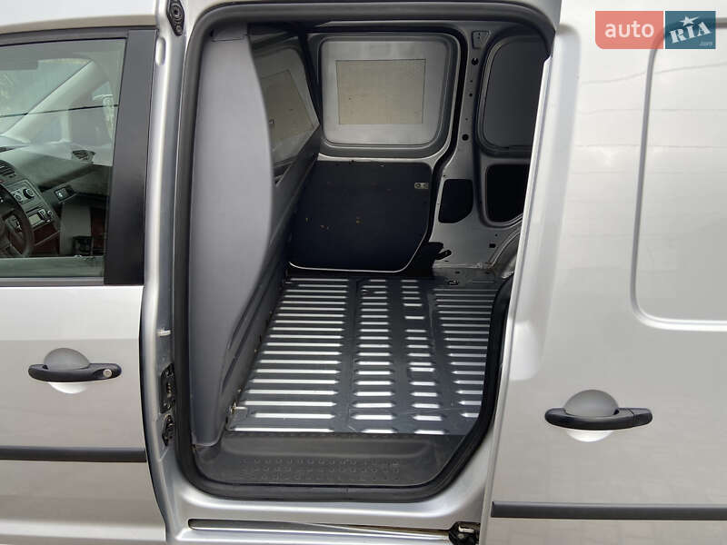 Вантажний фургон Volkswagen Caddy 2011 в Костопілі фото 9 Вантажний фургон Volkswagen Caddy 2011 в Костопілі