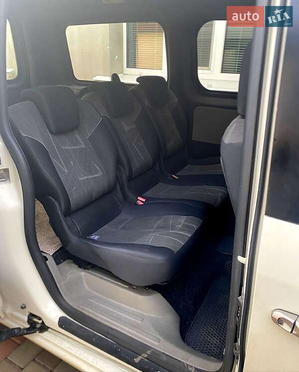 Мінівен Volkswagen Caddy 2008 в Новоукраїнці