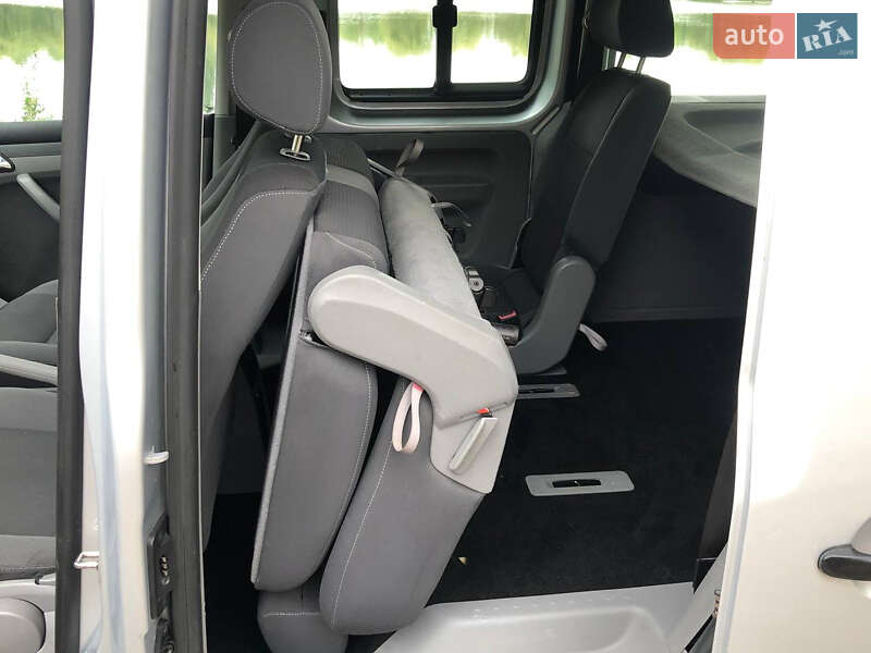 Мінівен Volkswagen Caddy 2010 в Рівному