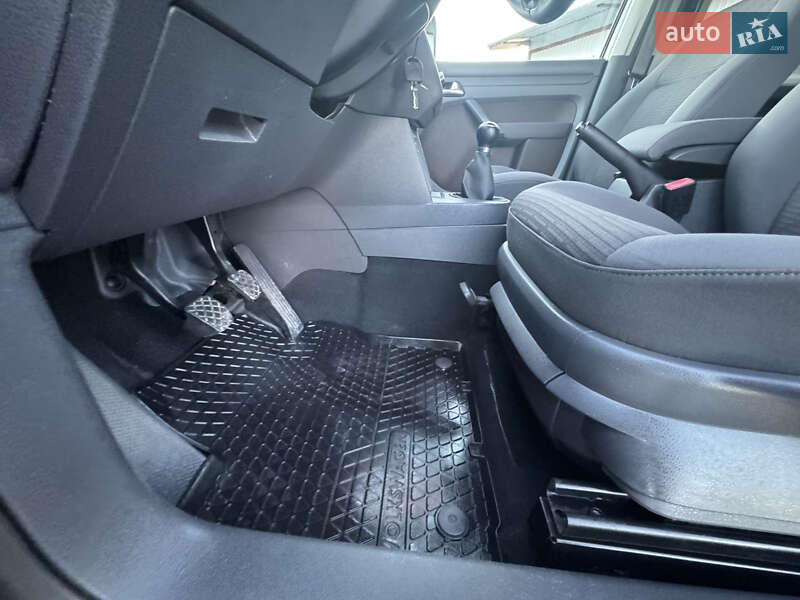 Минивэн Volkswagen Caddy 2011 в Коломые