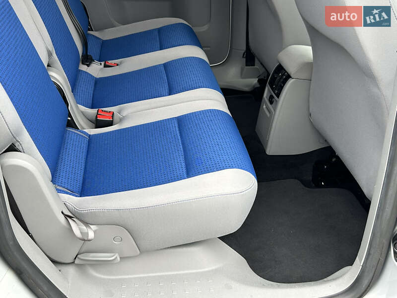 Мінівен Volkswagen Caddy 2009 в Радивиліві