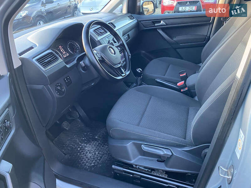 Мінівен Volkswagen Caddy 2015 в Калуші