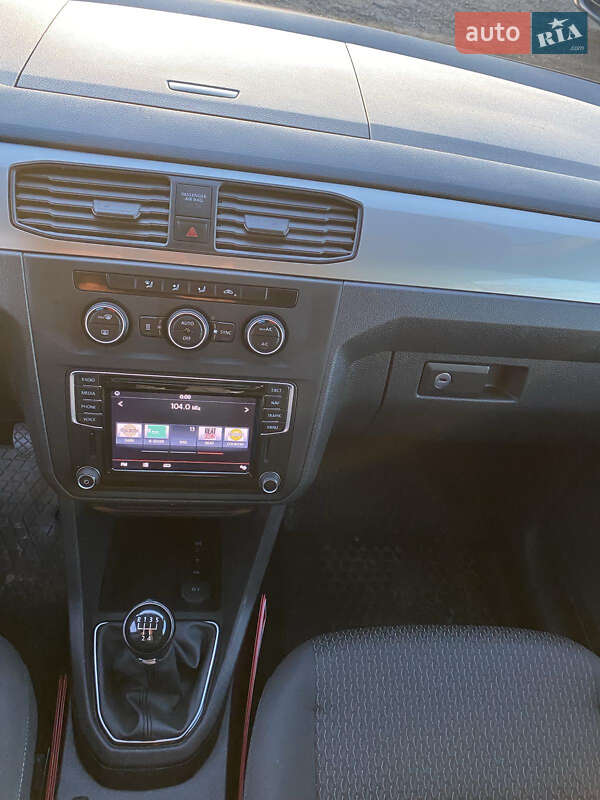 Мінівен Volkswagen Caddy 2015 в Калуші