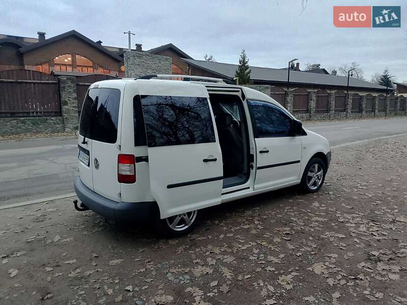 Мінівен Volkswagen Caddy 2004 в Києві