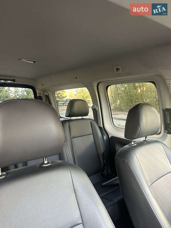 Мінівен Volkswagen Caddy 2016 в Тернополі фото 7 Мінівен Volkswagen Caddy 2016 в Тернополі