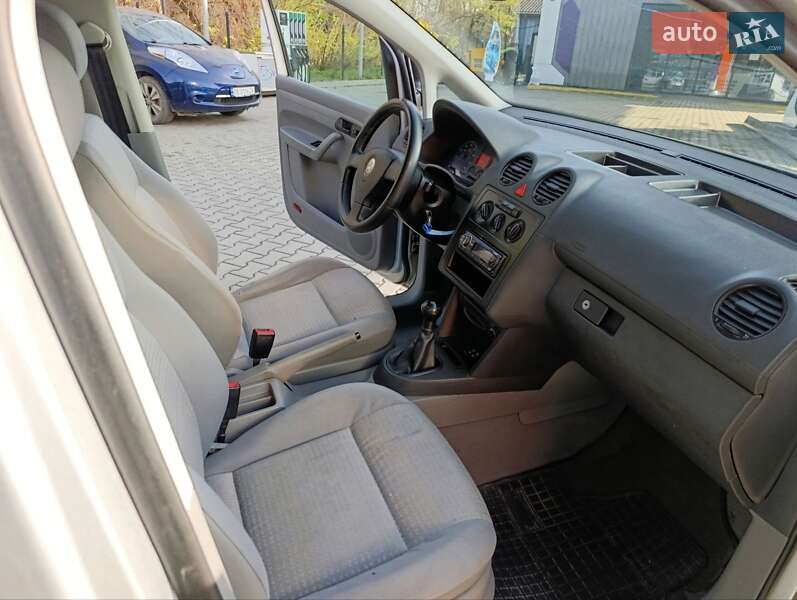 Мінівен Volkswagen Caddy 2007 в Чернівцях фото 24 Мінівен Volkswagen Caddy 2007 в Чернівцях