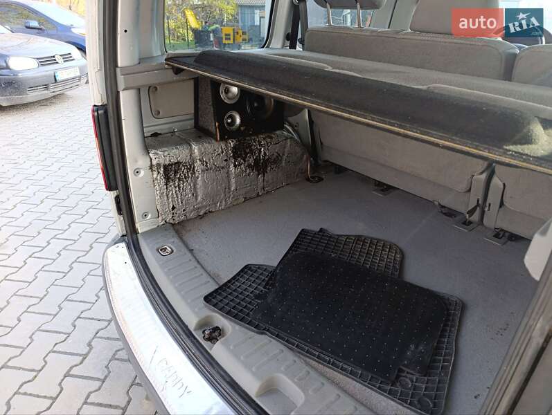 Мінівен Volkswagen Caddy 2007 в Чернівцях фото 4 Мінівен Volkswagen Caddy 2007 в Чернівцях