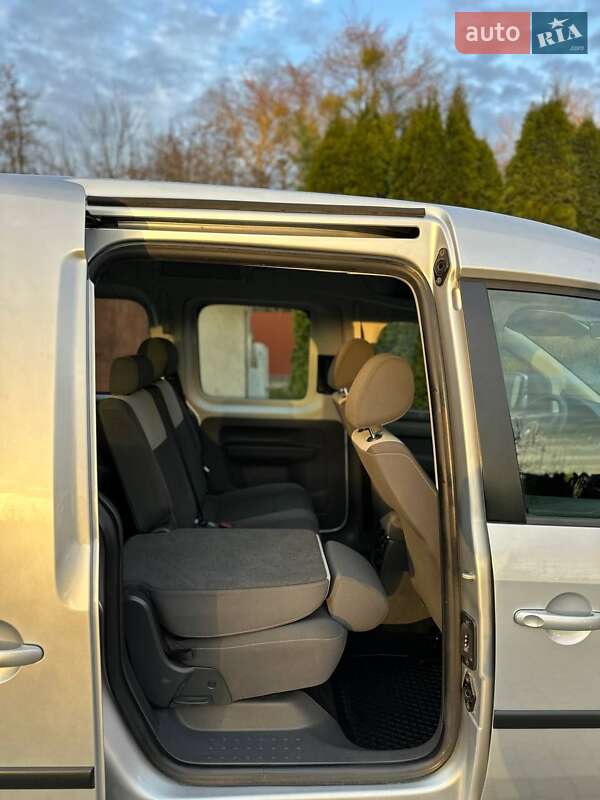 Минивэн Volkswagen Caddy 2011 в Луцке фото 21 Минивэн Volkswagen Caddy 2011 в Луцке