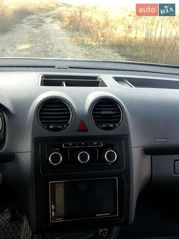 Минивэн Volkswagen Caddy 2015 в Радомышле фото 15 Минивэн Volkswagen Caddy 2015 в Радомышле