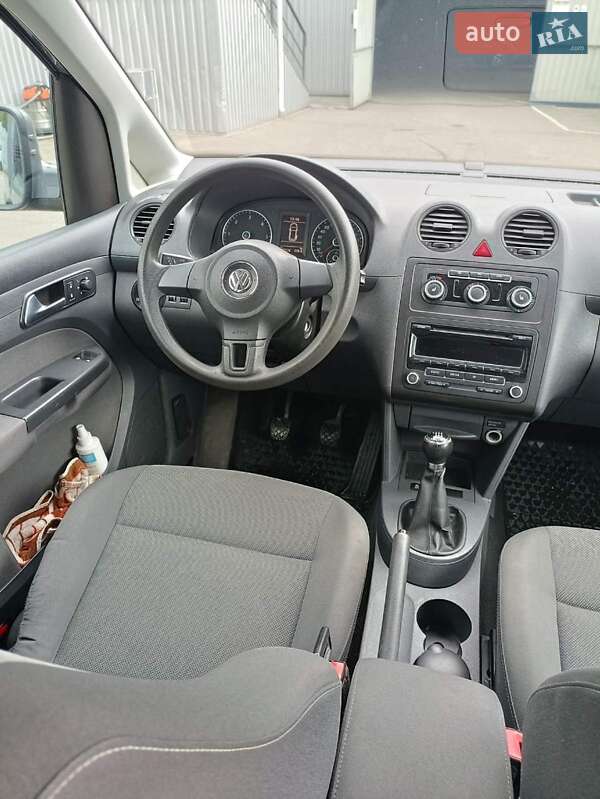 Минивэн Volkswagen Caddy 2012 в Обухове фото 7 Минивэн Volkswagen Caddy 2012 в Обухове