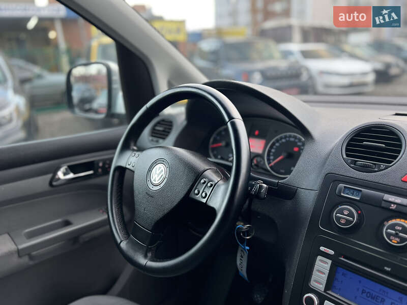 Минивэн Volkswagen Caddy 2009 в Полтаве