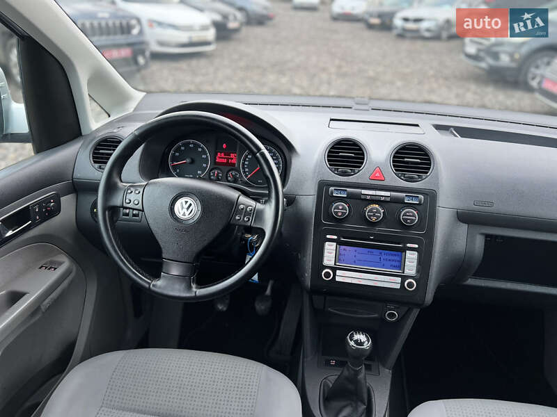 Минивэн Volkswagen Caddy 2009 в Полтаве