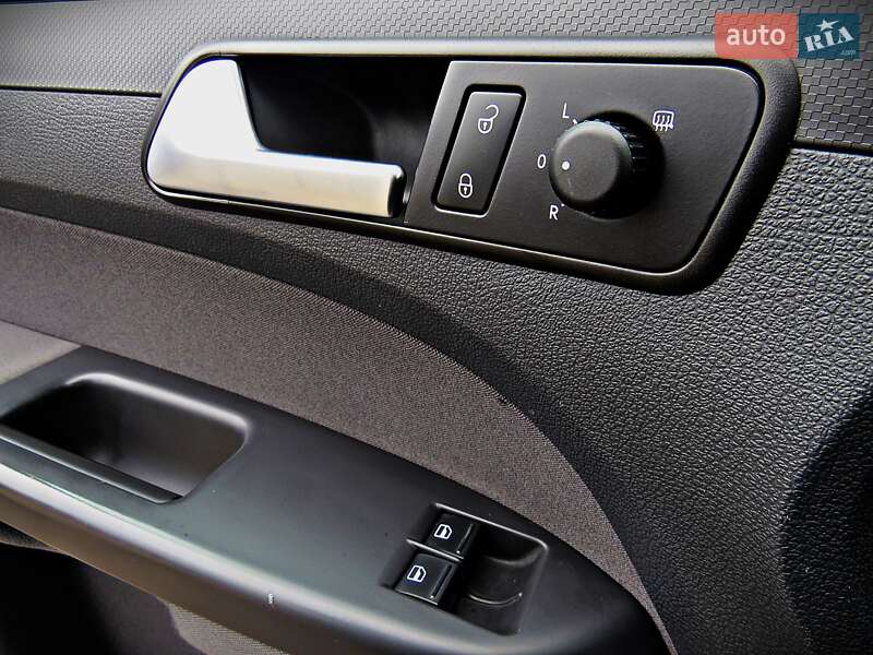 Минивэн Volkswagen Caddy 2015 в Черкассах фото 7 Минивэн Volkswagen Caddy 2015 в Черкассах
