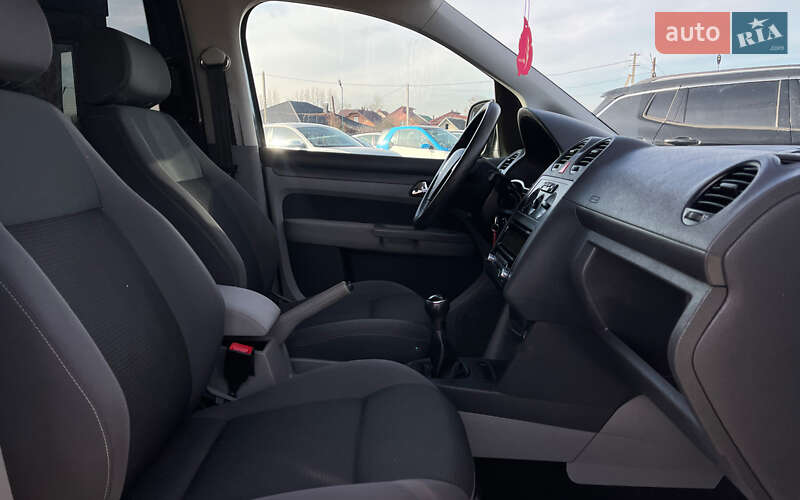 Минивэн Volkswagen Caddy 2010 в Коломые