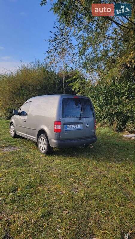 Вантажний фургон Volkswagen Caddy 2012 в Львові