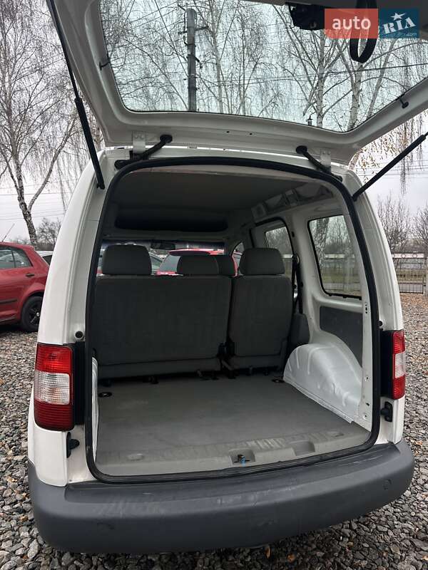 Минивэн Volkswagen Caddy 2006 в Смеле