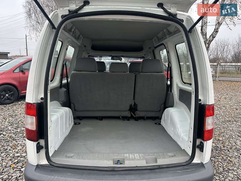 Минивэн Volkswagen Caddy 2006 в Смеле