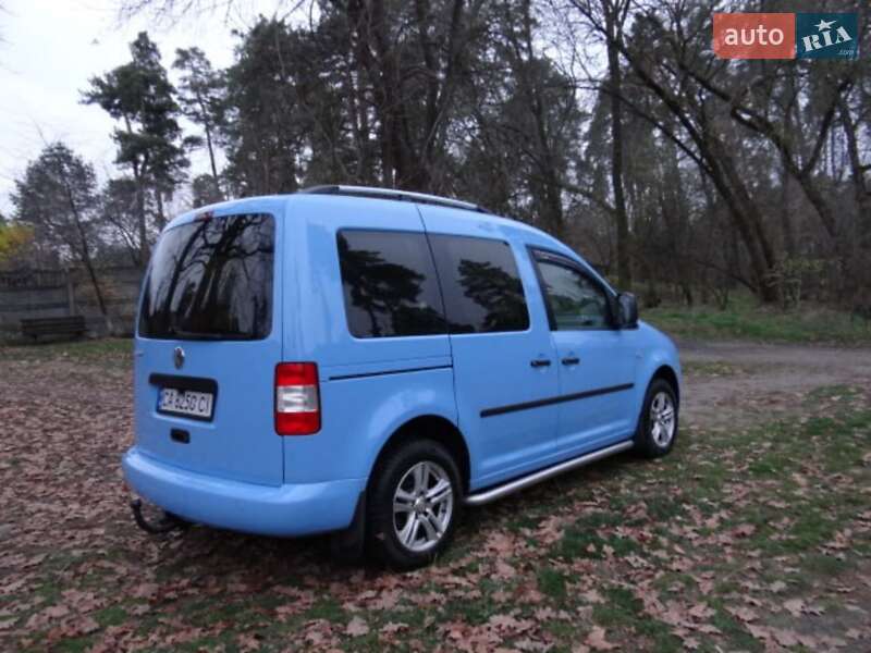 Мінівен Volkswagen Caddy 2008 в Черкасах