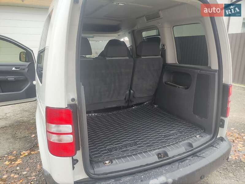 Мінівен Volkswagen Caddy 2012 в Києві