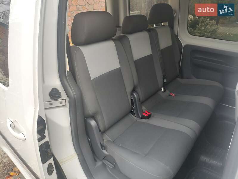 Мінівен Volkswagen Caddy 2012 в Києві