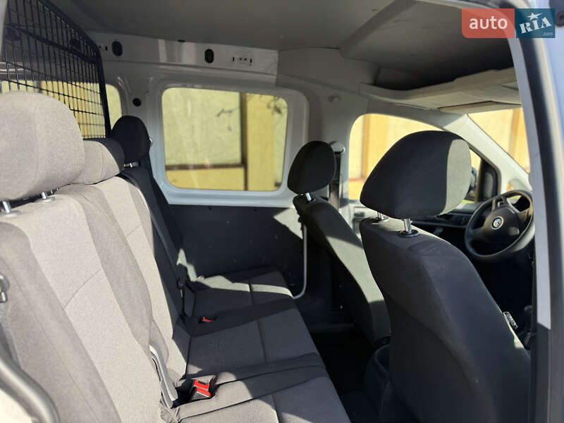 Минивэн Volkswagen Caddy 2017 в Ужгороде