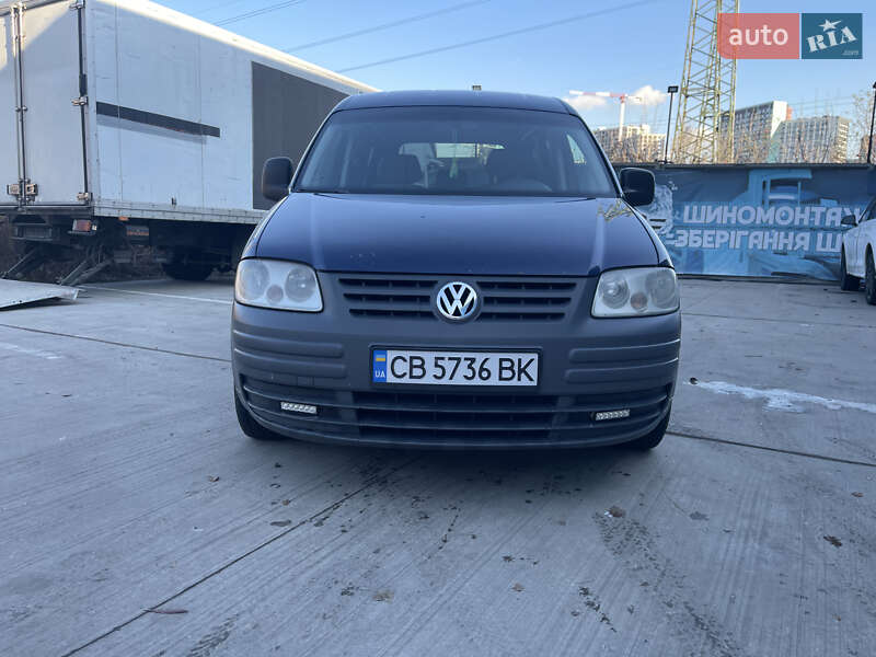 Минивэн Volkswagen Caddy 2008 в Киеве