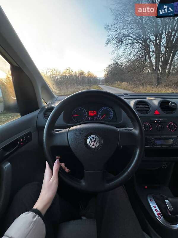Минивэн Volkswagen Caddy 2008 в Львове