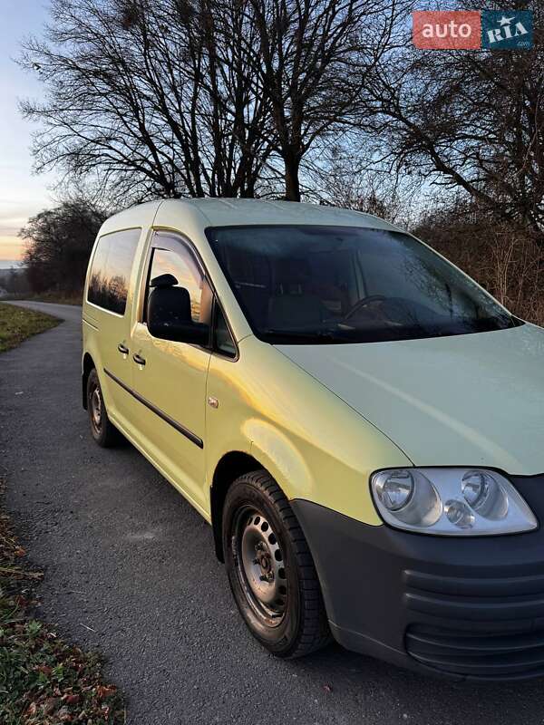 Минивэн Volkswagen Caddy 2008 в Львове