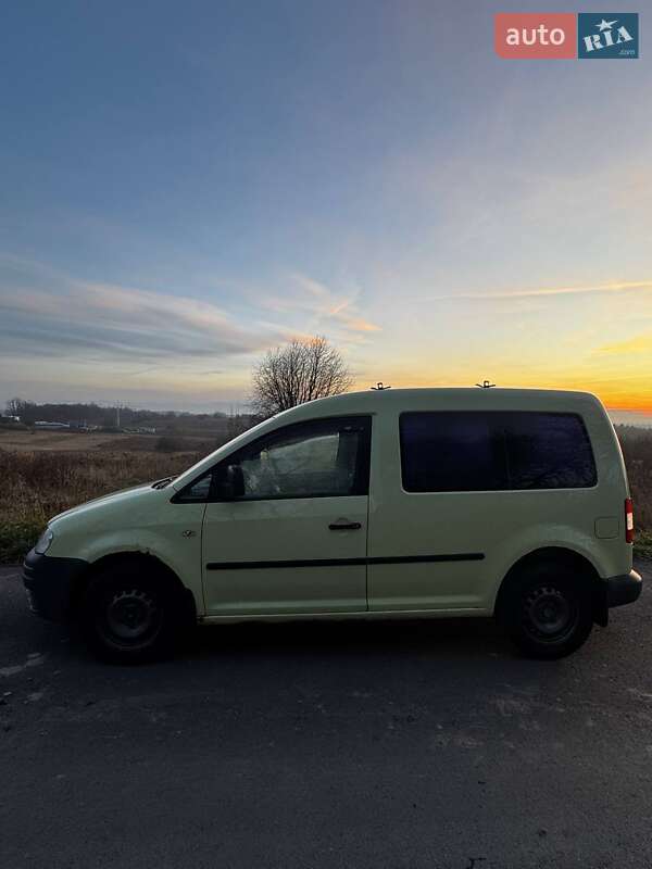 Минивэн Volkswagen Caddy 2008 в Львове