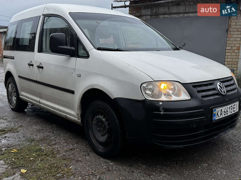Минивэн Volkswagen Caddy 2004 в Киеве