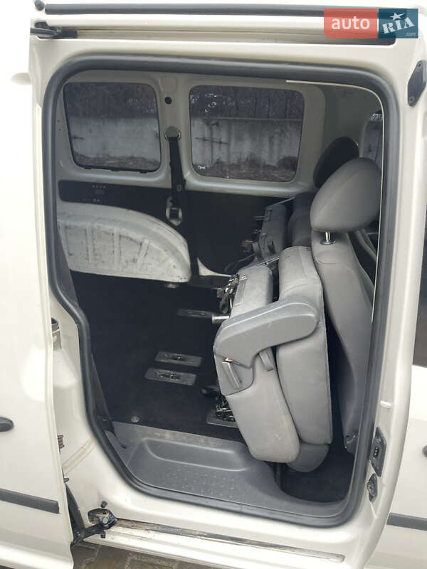 Минивэн Volkswagen Caddy 2014 в Тернополе