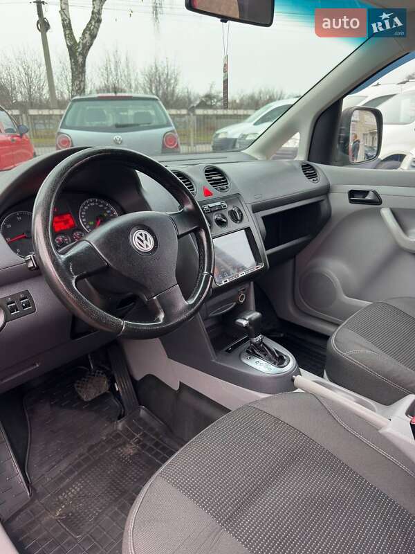 Минивэн Volkswagen Caddy 2006 в Смеле