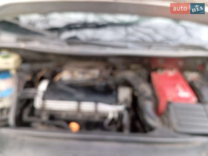 Минивэн Volkswagen Caddy 2006 в Новых Санжарах