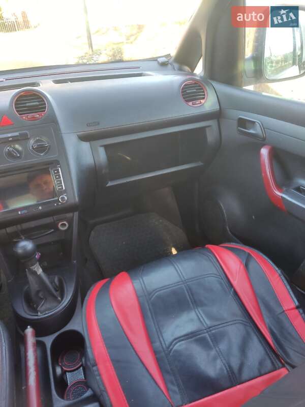 Минивэн Volkswagen Caddy 2007 в Кременце