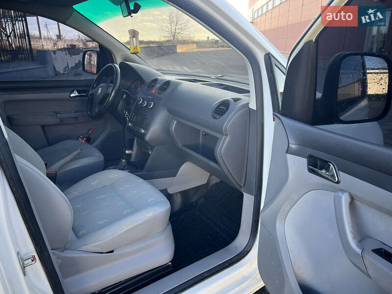 Минивэн Volkswagen Caddy 2008 в Гайсине