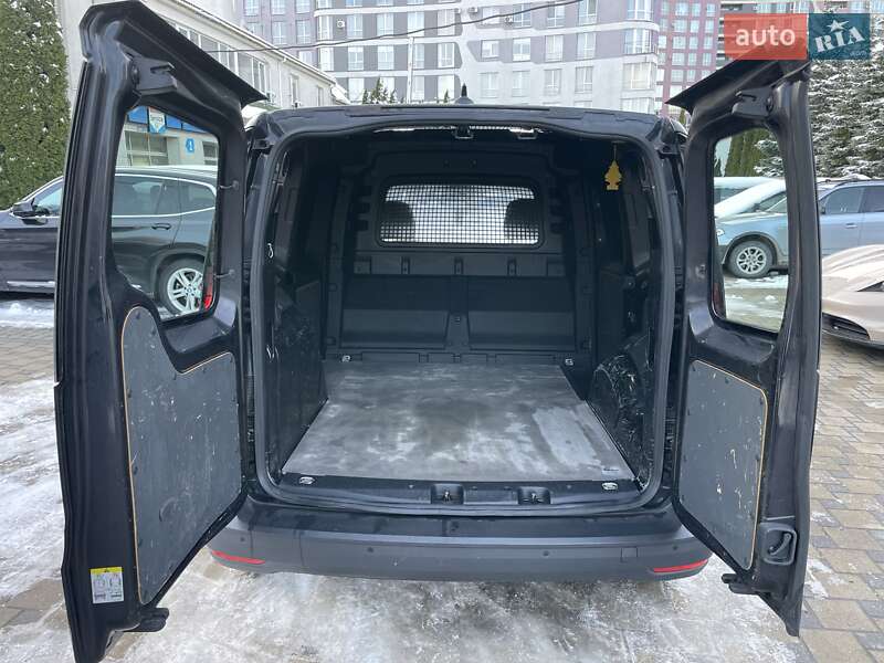 Вантажний фургон Volkswagen Caddy 2022 в Львові