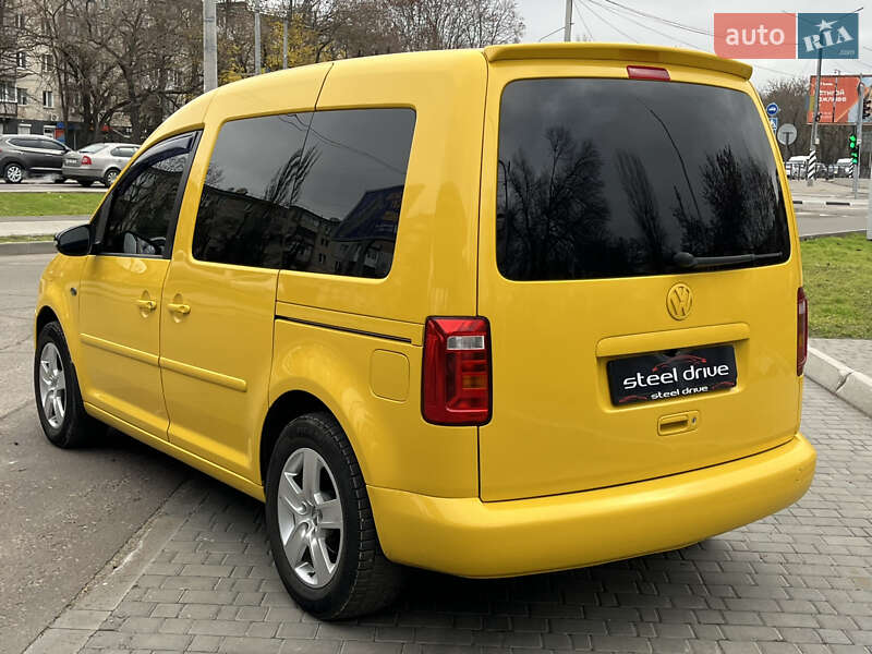 Минивэн Volkswagen Caddy 2004 в Николаеве