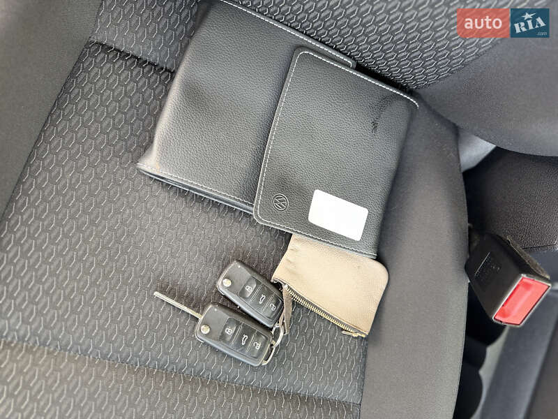 Мінівен Volkswagen Caddy 2020 в Рівному