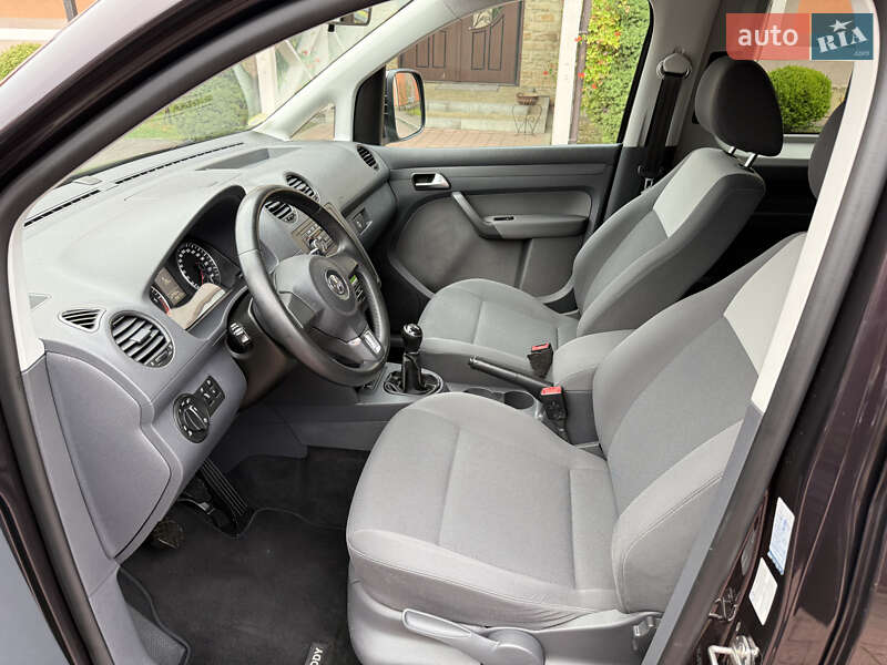 Минивэн Volkswagen Caddy 2013 в Стрые фото 40 Минивэн Volkswagen Caddy 2013 в Стрые