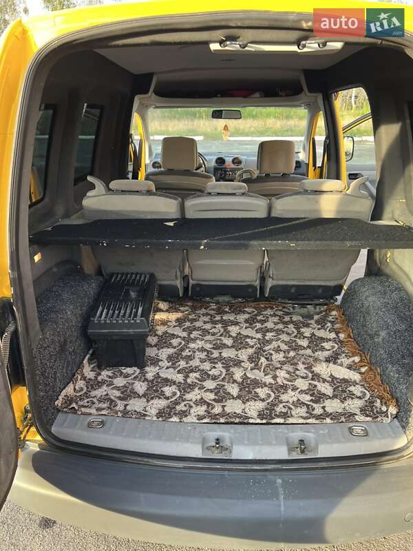 Мінівен Volkswagen Caddy 2006 в Кореці фото 12 Мінівен Volkswagen Caddy 2006 в Кореці