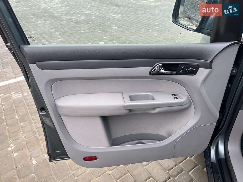 Минивэн Volkswagen Caddy 2008 в Житомире фото 24 Минивэн Volkswagen Caddy 2008 в Житомире