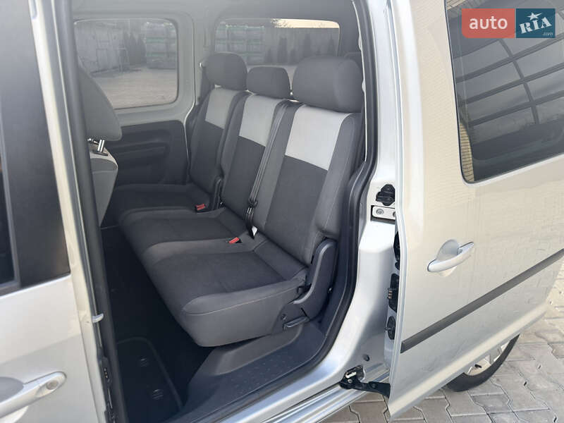 Мінівен Volkswagen Caddy 2013 в Сарнах