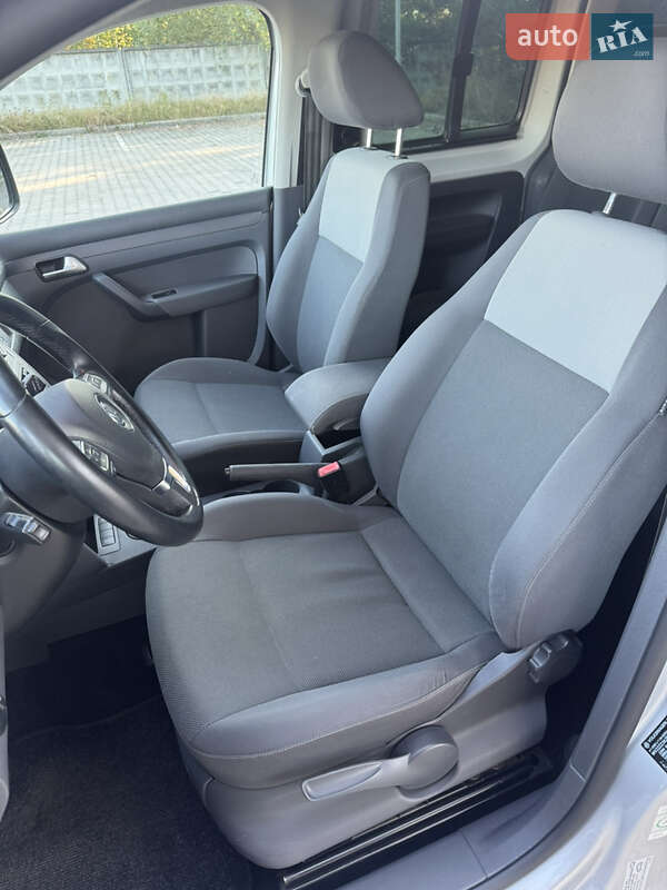 Мінівен Volkswagen Caddy 2014 в Львові