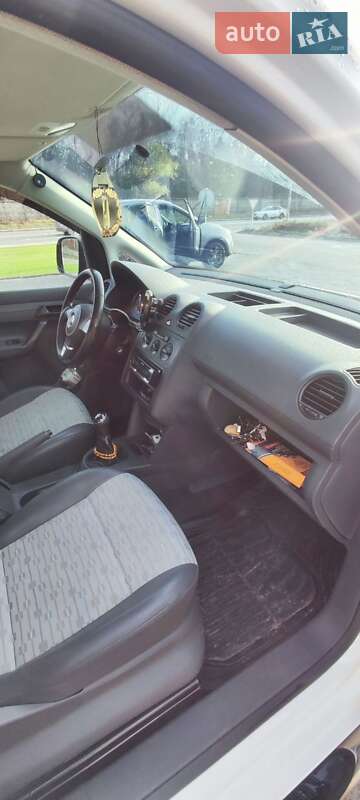 Грузовой фургон Volkswagen Caddy 2012 в Киеве фото 17 Грузовой фургон Volkswagen Caddy 2012 в Киеве
